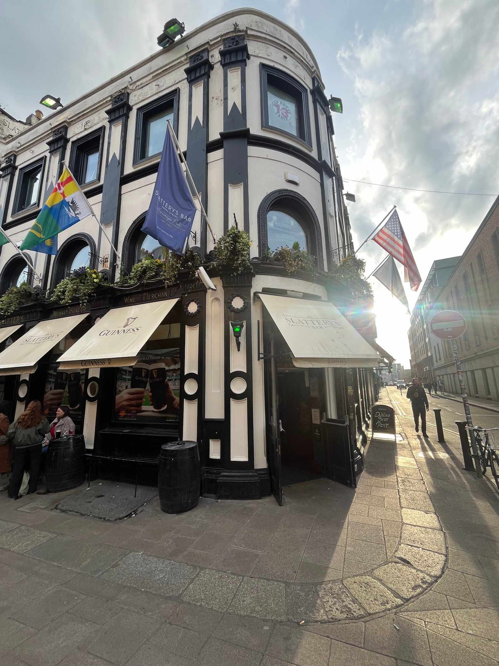 Slattery's Bar Dublin